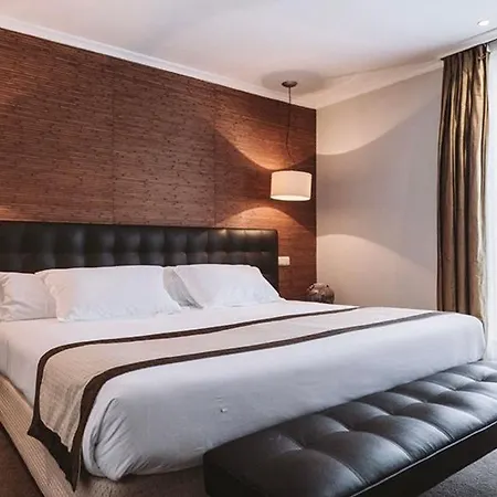 Ilunion Hotel