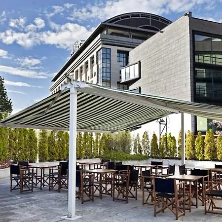 Ilunion Hotel
