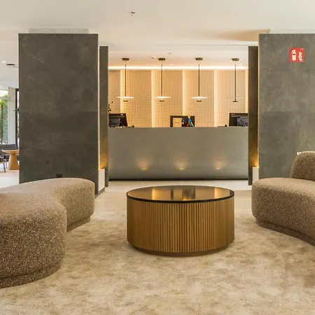 Ilunion Hotel 4*