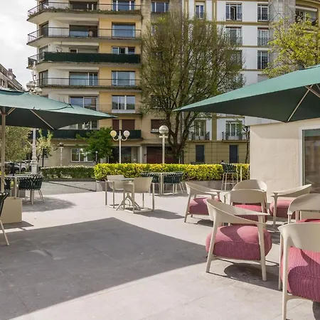 Ilunion Hotel
