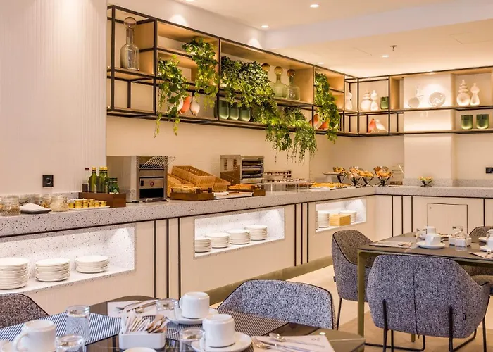 ホテル Ilunion 4*